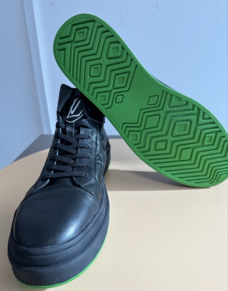 men’s shoes
