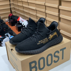 Yeeyz shoes